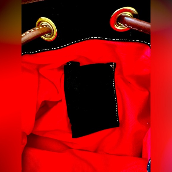 DOONEY and Bourke Handbag (new without tags) - Picture 8 of 10